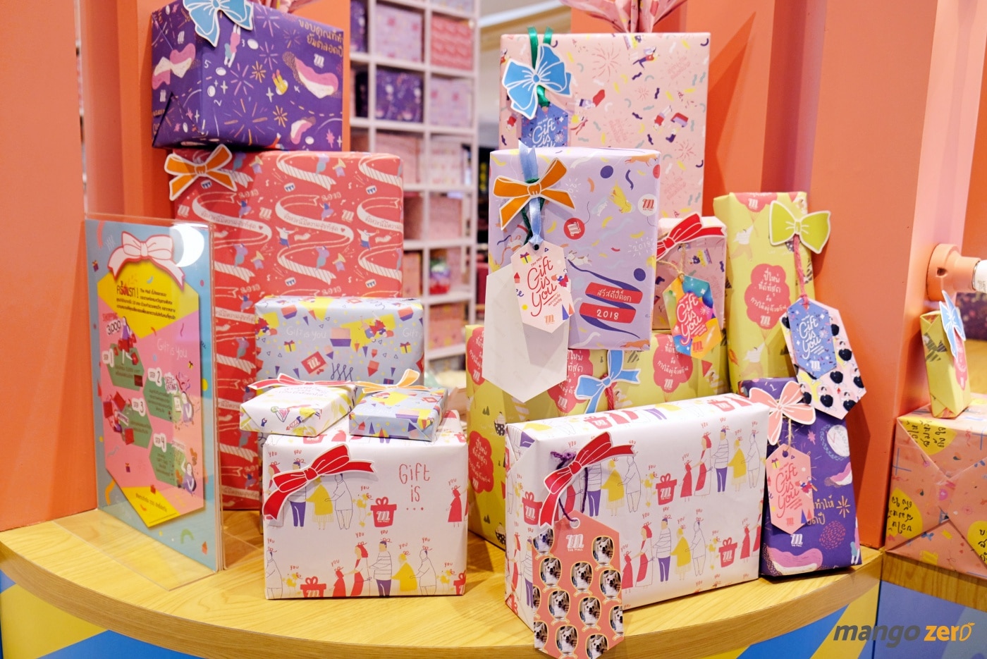 gift-wrapping-paragon-emporium-the-mall-11